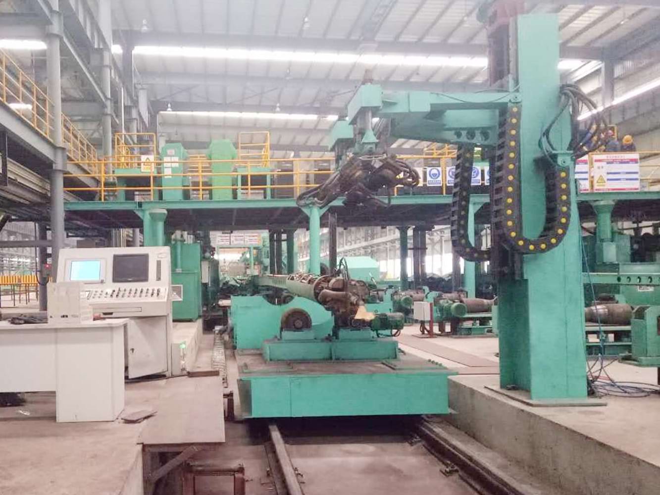 Internal welding machine — LSAW production